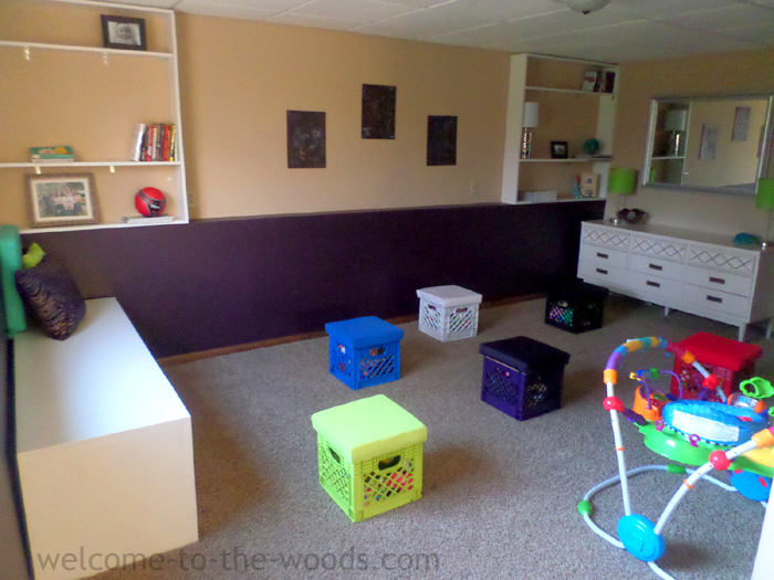 Fun and colorful play room design!