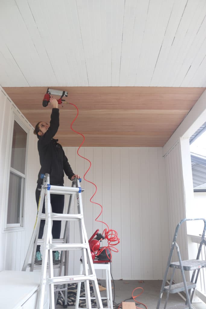 How to plank a ceiling in wood the easy and CHEAP way! 